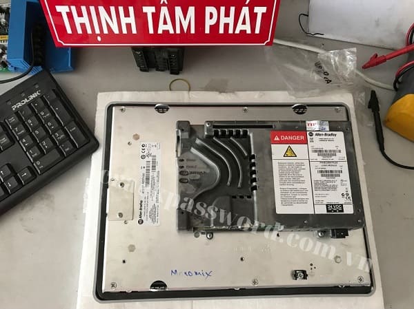 sửa-chữa-màn-hình-hmi-allen-bradley-2711P-RDT10C